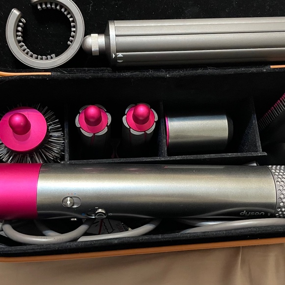 Dyson Air Wrap Hair Styler with Accessories and Carrying Case - Picture 1 of 6
